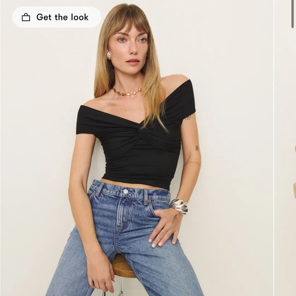 Reformation Tops - Reformation Ezlynn Off-shoulder Top
